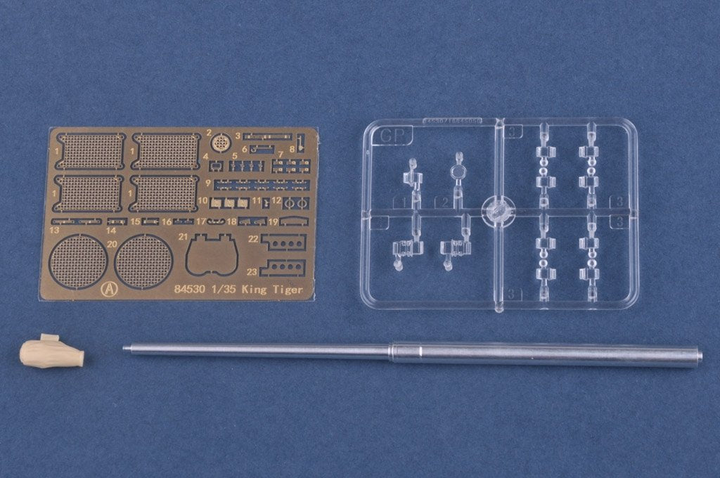 Hobby Boss 84533 Pz.Kpfw.VI Sd.Kfz.182 Tiger II (Henschel July-1945 Production) 1/35 – imagen 14