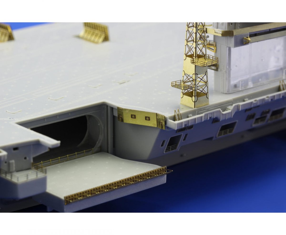 Eduard 17029 USS Nimitz CVN-68 TRUMPETER 1/700 – imagen 5