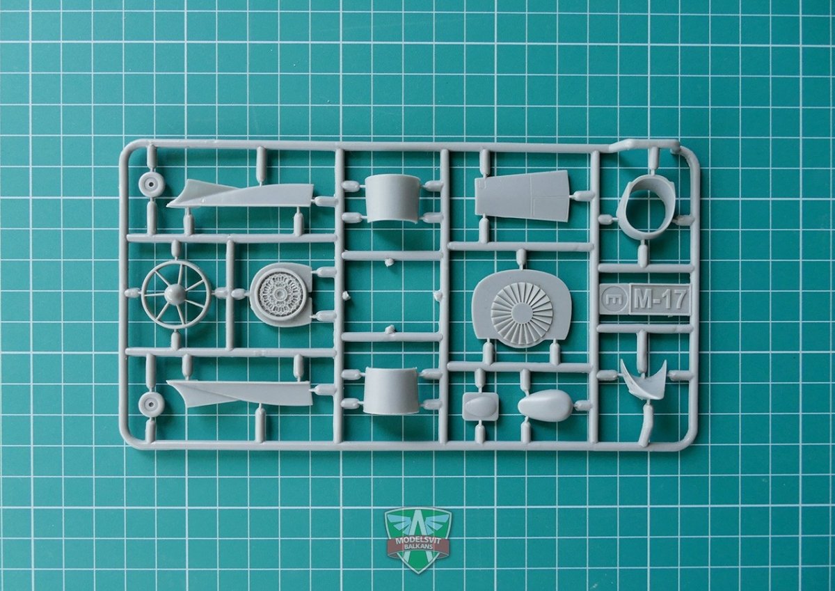 Modelsvit 72024 Myasishev M-17 &amp;quot;Stratosphera&amp;quot; 1/72 – Bild 4