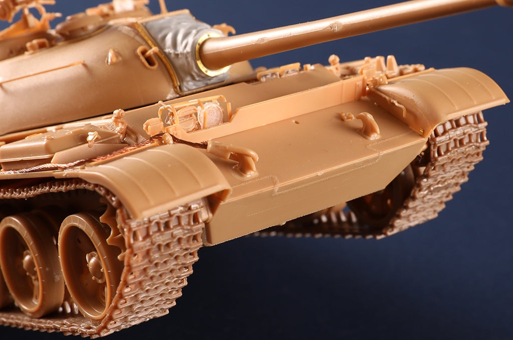 Hobby Boss 84538 Soviet T-54 Medium Tank 1/35 – imagen 12