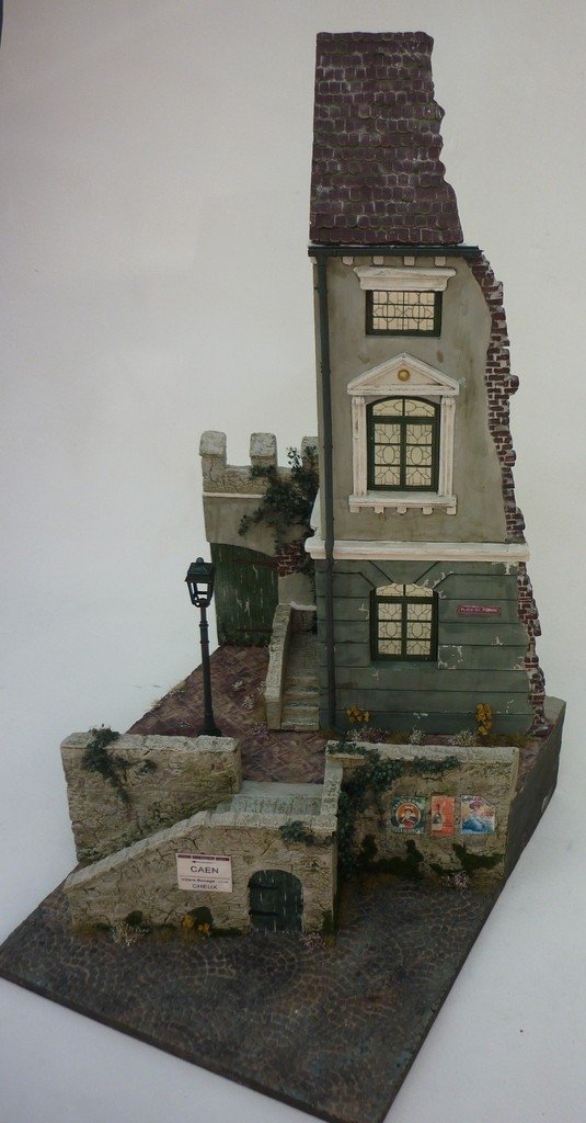 RT-Diorama 35227 Diorama-Base: &amp;quot;Old Mansion&amp;quot; 1/35 – imagen 7