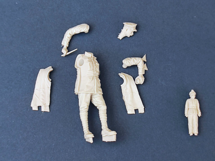 Copper State Models F35-027 Canadian Motor MG Brigade Petty Officer with a Brush 1/35 – imagen 2