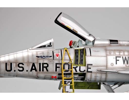 Trumpeter 02232 North American F-100D Fighter 1/32 – Bild 10
