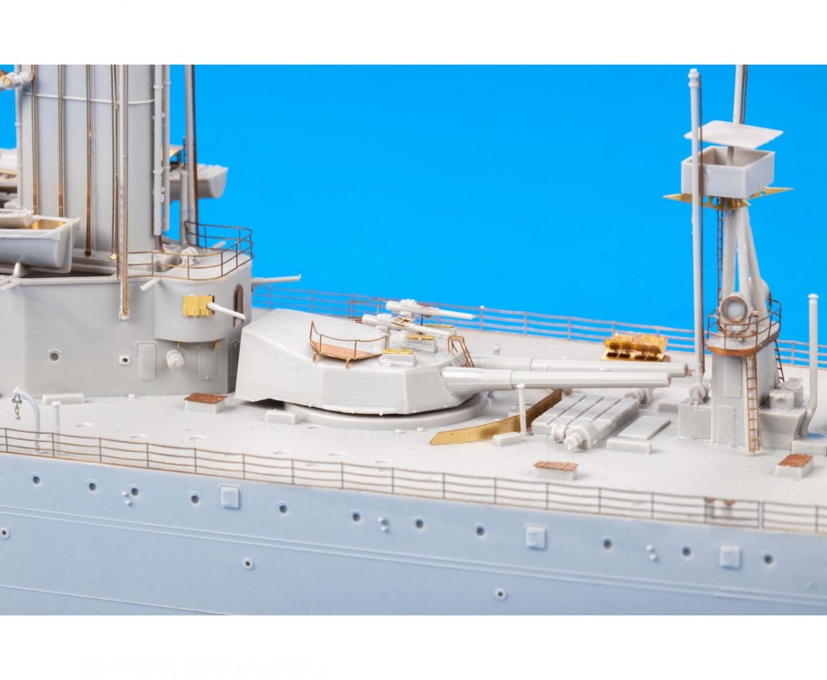 Eduard 53258 HMS Dreadnought 1915 1/350 TRUMPETER – image 13