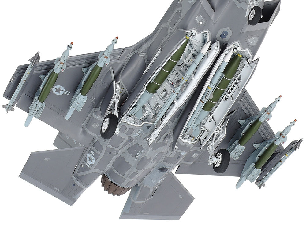 Tamiya 61124 Lockheed Martin F-35A Lightning II 1/48 – immagine 7