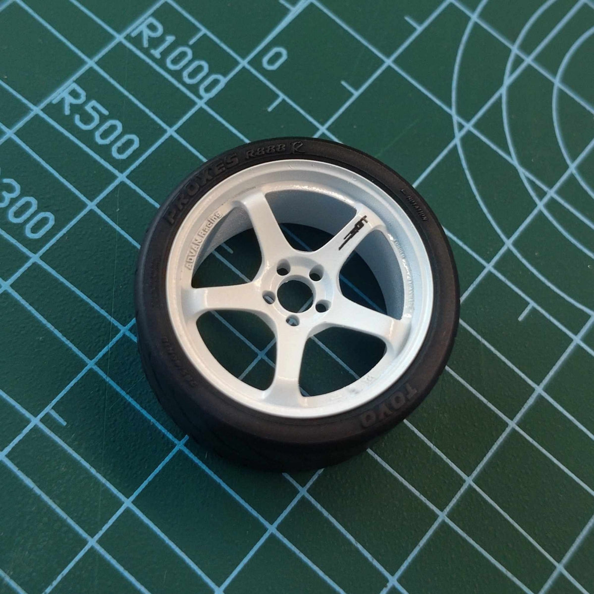 Yamamoto YMPRIM21 Advan Racing GT 4 18&amp;quot; + Tyres 1/24 – imagen 5