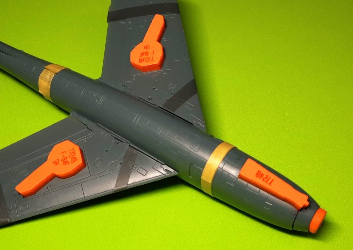 Omask 77248 F-84F Thunderstreak wheel bay plugs (for Special Hobby) 1/72 – immagine 2