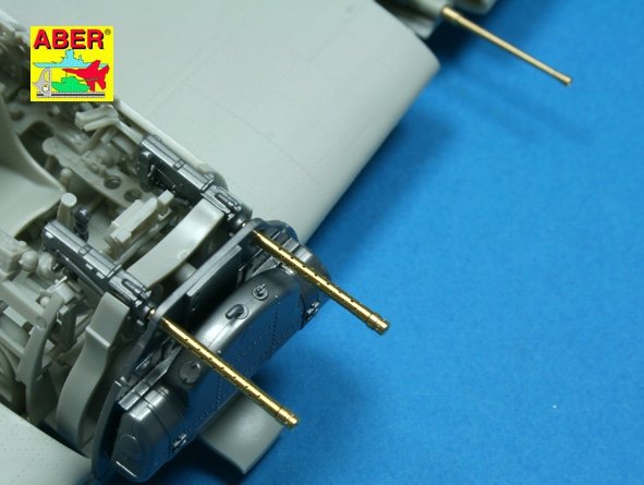 Aber A32106 Armament for Japanese fighter Mitsubishi A6M5 Zero 1/32 – immagine 3