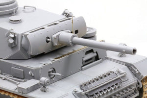 Cyber Hobby 6616 Sd.Kfz.141/3 Pz.Kpfw.III (FL) 1/35 – imagen 8