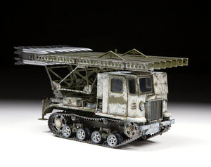 Zvezda 3700 Soviet artillery tractor with BM-13 Katyusha STZ-5 1/35 – imagen 2