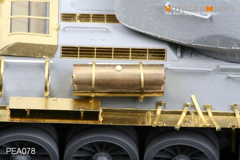 Voyager Model PEA078 WWII Exterior Tanks and Smoke Gernerators for Soviet Tank (For ALL) 1/35 – imagen 2