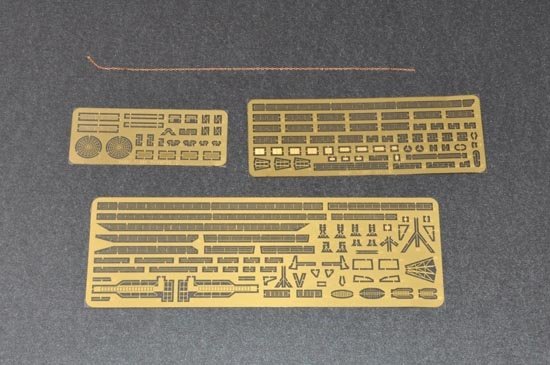 Trumpeter 04551 PLA Navy Type 071 Amphibious Transport Dock 1/350 – immagine 4