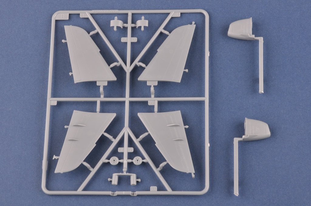 Hobby Boss 87266 JASDF T-4 Trainer 1/72 – image 7