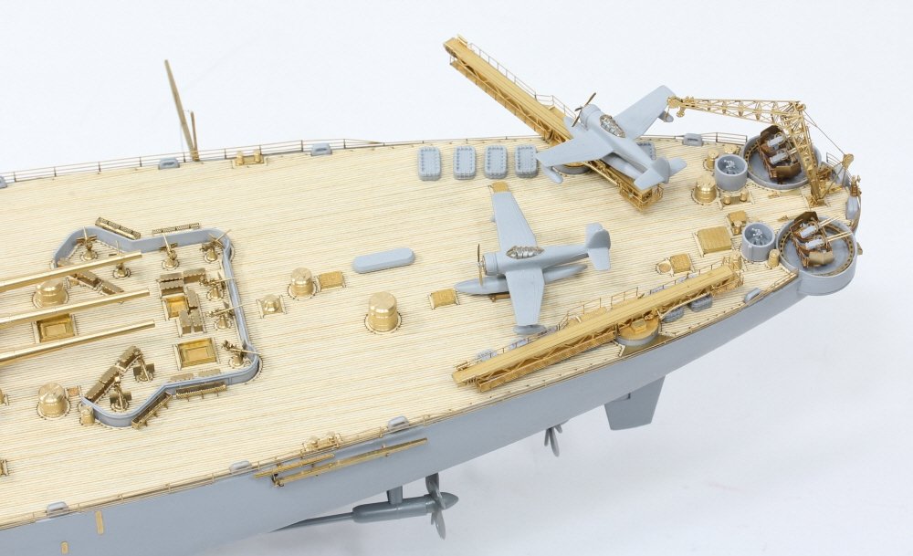 Pontos 35026FB USS BB-63 Missouri 1945 Ensemble de détails (Pont en bois teinté bleu 20B) (1/350) – image 4