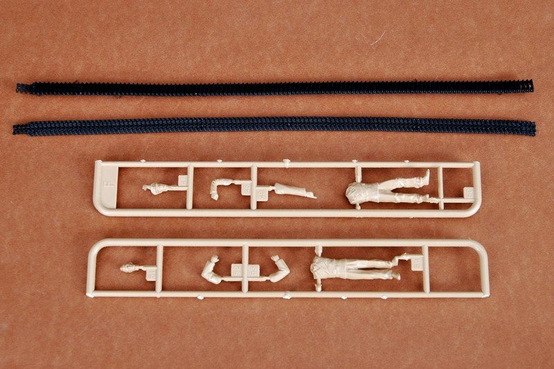 Trumpeter 00355 German 38(H) the artillery observation vehicle 1/35 – imagen 9