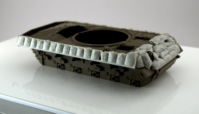 Panzer Art RE35-811 Sandbags armor for M18 Hellcat 1/35 – image 2