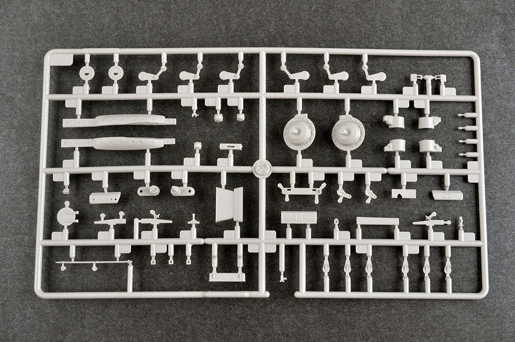 Trumpeter 09601 Obj.172 T-72 Ural soviétique au 1/35  – image 11
