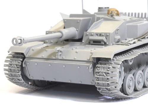 Dragon 6644 StuG III Ausf.F8 Late Production w/Winterketten 1/35 – imagen 8