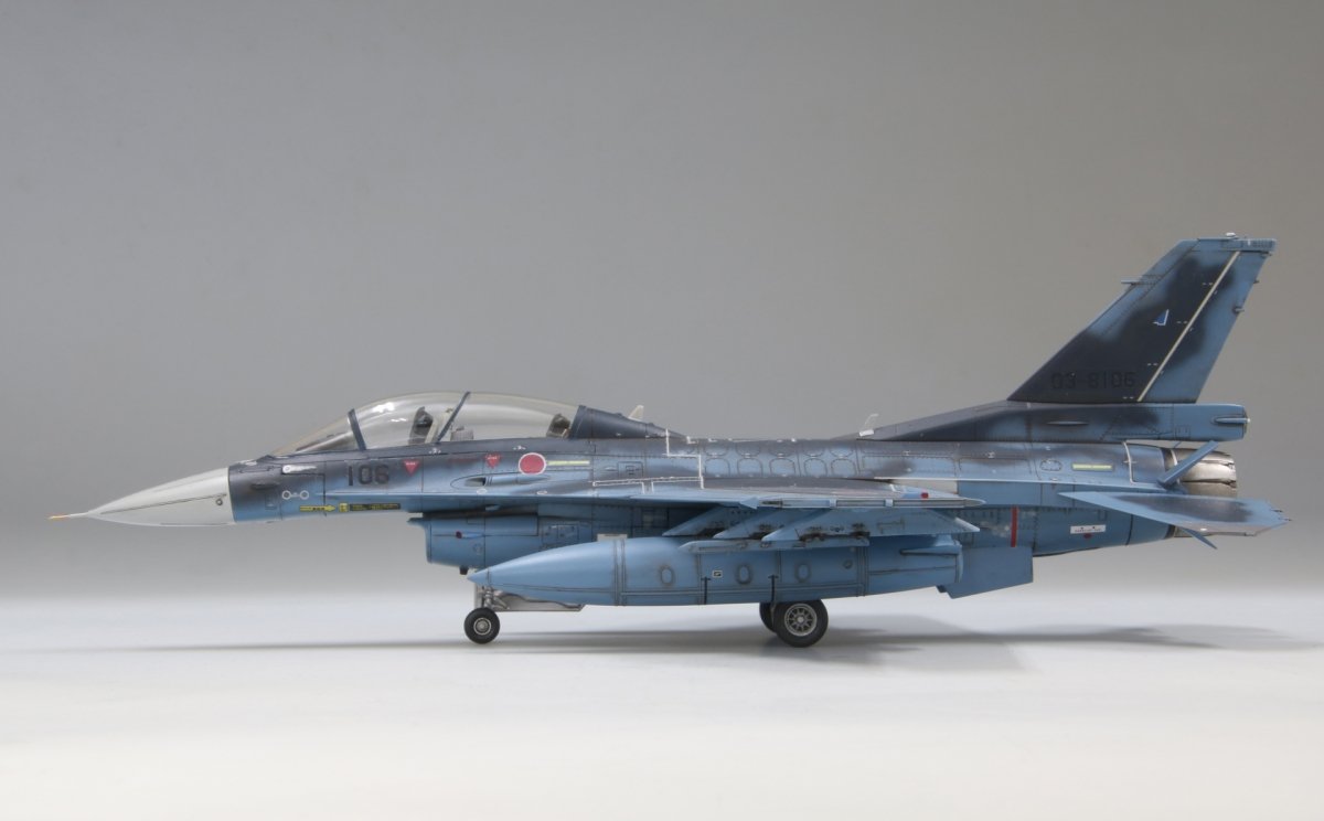 Fine Molds FP49 JASDF F-2B Fighter 1/72 – image 6