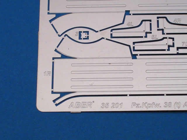 Aber 35201 German light tank Pz.Kpfw. 38(t) Ausf. E/F/G - vol. 2 - additional set - fenders 1/35 – zdjęcie 4