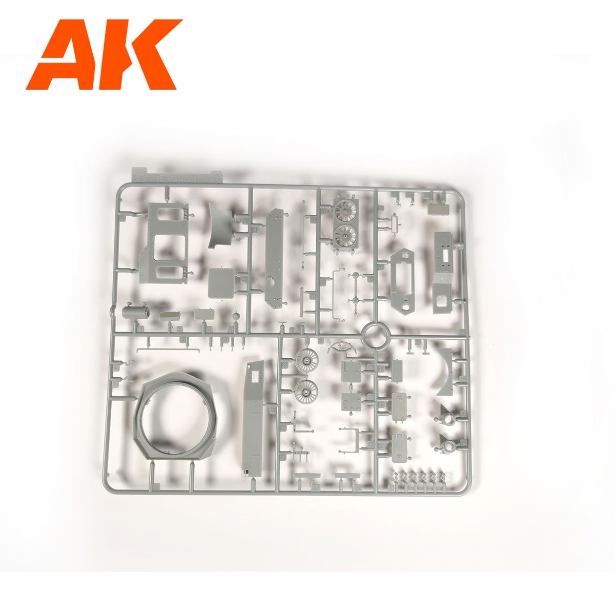 AK Interactive AK35504 PZ.KPFW.IV AUSF.D AFRIKA KORPS 1/35 – Bild 18