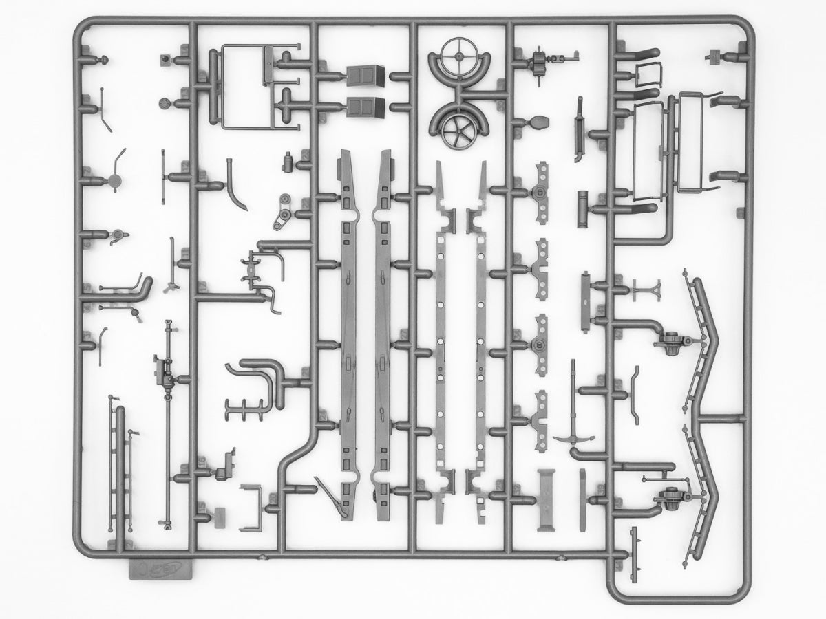 ICM DS3525 Panzerwaffe steel cats 1/35 – image 12
