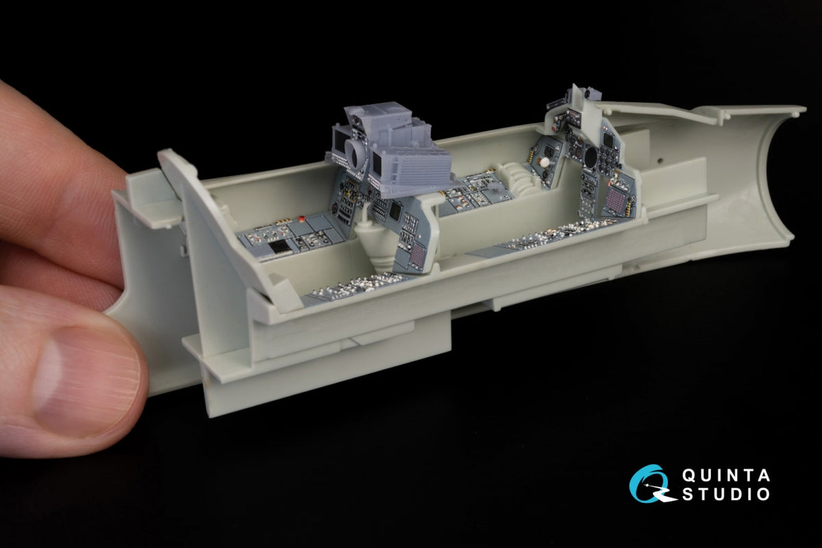 Intérieur imprimé en 3D et coloré sur papier décalcomanie (Revell) pour le Tornado GR.1 de Quinta Studio QD+48261 (avec pièces en résine imprimées en 3D) à l&amp;#39;échelle 1/48. – image 14