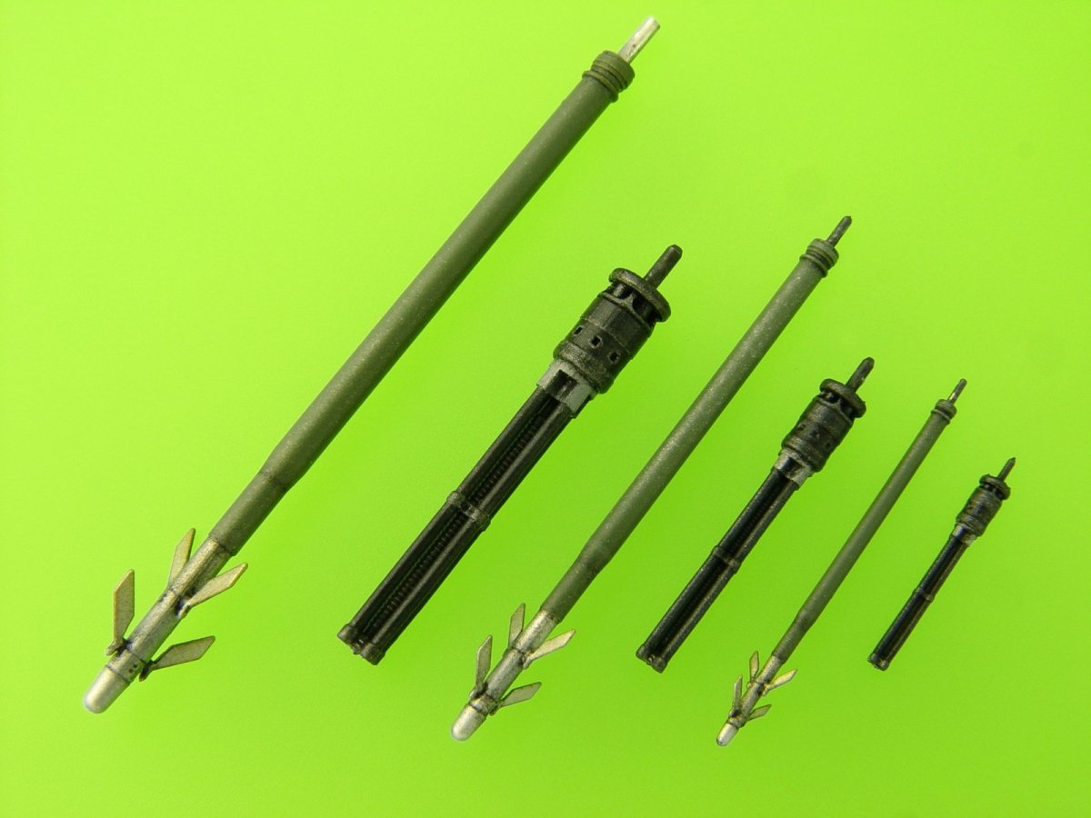 Master AM-72-110 Mi-24 (Hind D/E) - JakB-12.7 machine gun barrel and DUAS probe (metal and resin parts) 1/72 – immagine 15