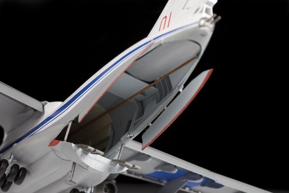 Zvezda 7011 Russian strategic airlifter Il-76MD 1/144 – imagen 5