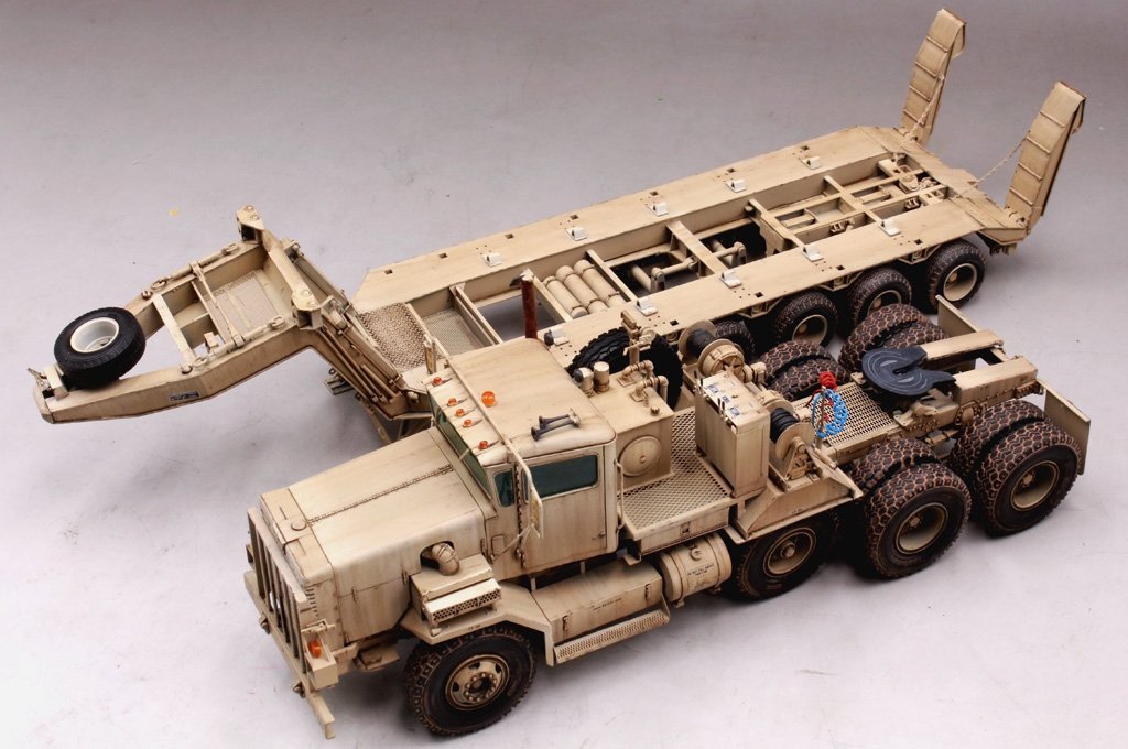 Hobby Boss 85519 M911 C-HET w/m747 Heavy Equipment Semi-Trailer 1/35 – imagen 8