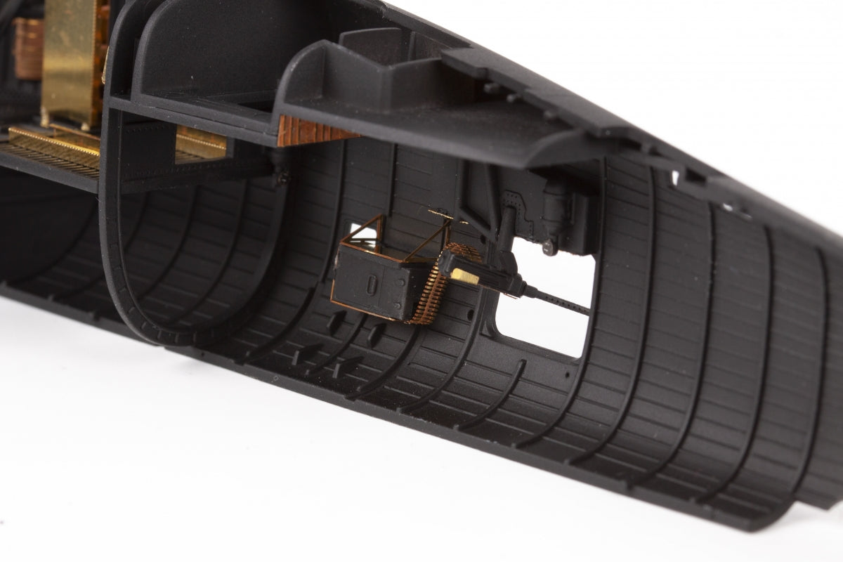 Eduard 73830 B-24H compartiment radio avant AIRFIX 1/72 – image 4