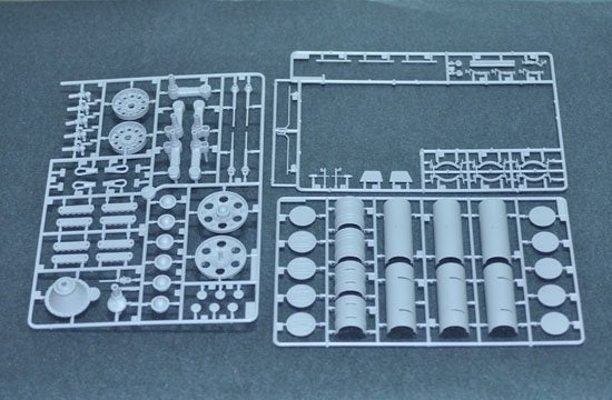 Trumpeter 00915 SU-100 SPG 1/16 – imagen 12