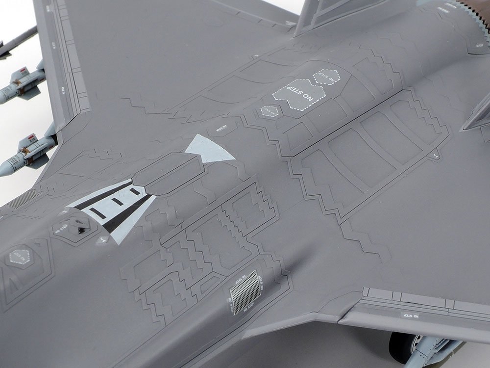 Tamiya 60792 Lockheed Martin F-35A Lightning II 1/72 – imagen 9