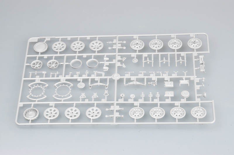 Trumpeter 01523 German 2cm Flakvierling 38 Auf Selbstfahrlafette 1/35 – imagen 7