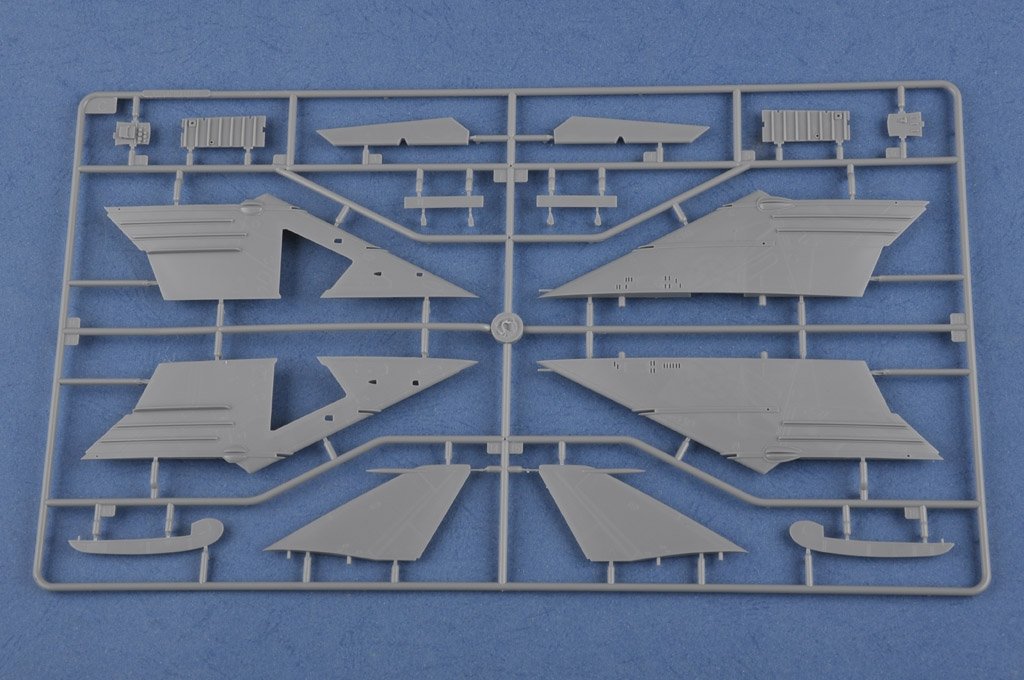 Hobby Boss 81759 Su-17UM3 Fitter-G 1/48 – Bild 9