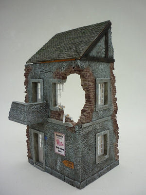 RT-Diorama 35175 Damaged Village House 1/35 – imagen 4