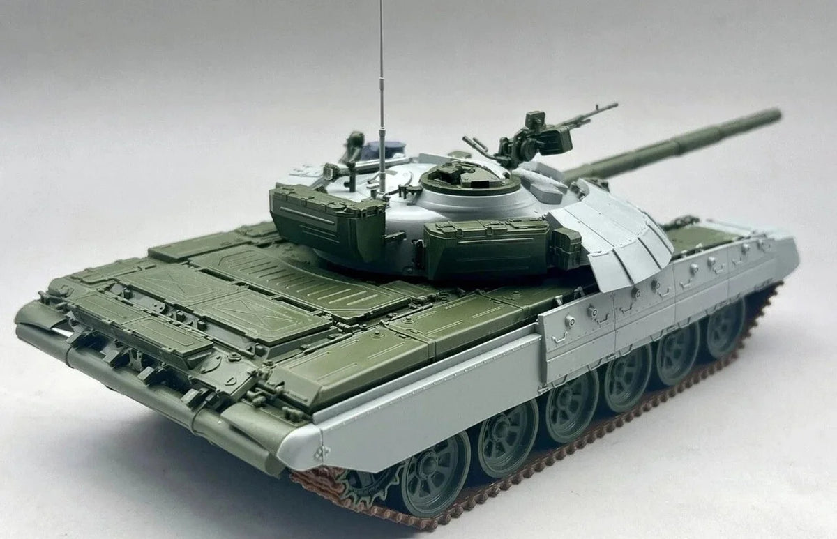 Amusing Hobby 35A067 T-72AMT - Ukraine Main Battle Tank 1/35 – immagine 4