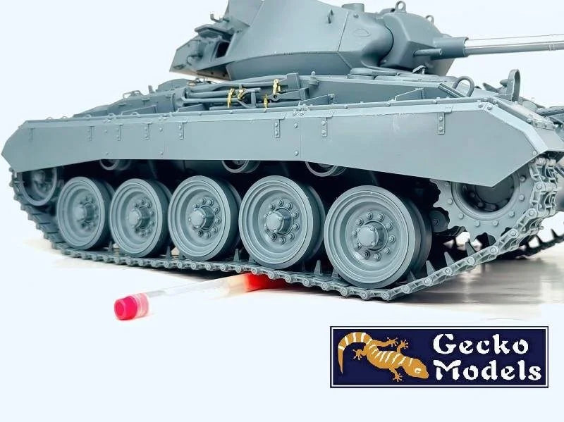 Gecko Models 16GM0038 US M24 Light Tank Chaffee WWII Version 1/16 – immagine 19