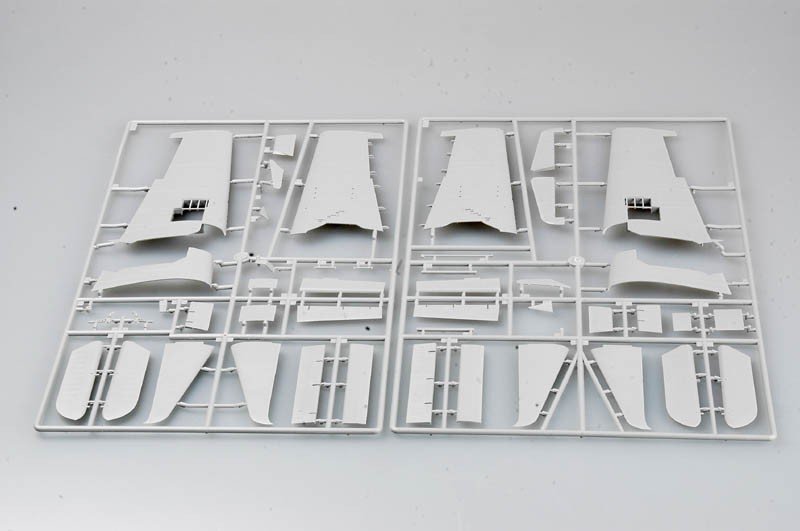Trumpeter 02257 Grumman F6F-5 Hellcat 1/32 – imagen 3