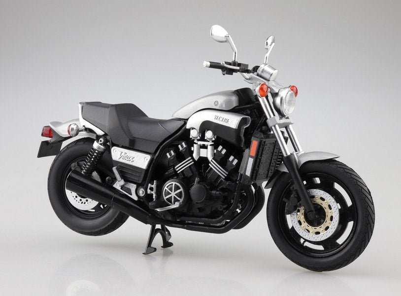 Aoshima 10960 YAMAHA VMAX NEW SILVER DUST 1/12