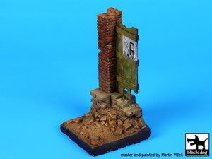 Colonne Black Dog D35029 avec base de porte 1/35 – image 2