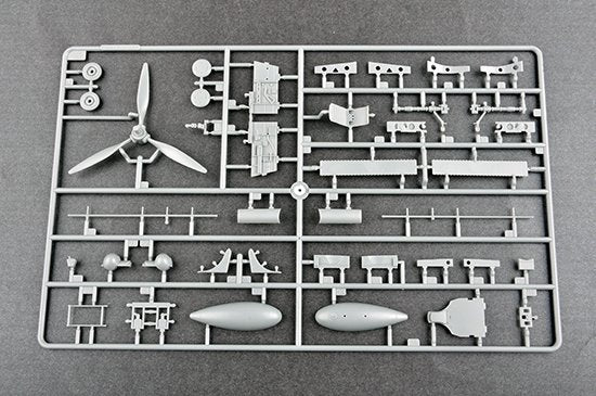 Trumpeter 02212 P-40N War Hawk 1/32 – Bild 7