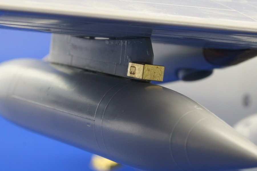 Eduard 72461 C-130H exterior 1/72 ITALERI – imagen 11