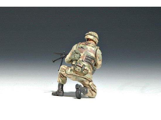 Trumpeter 00410 US101st Airborne Division Crew 1/35 – imagen 10