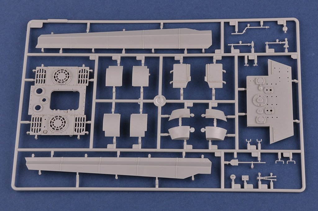 Hobby Boss 84530 German Sd.Kfz.182 King Tiger Porsche Turret w/ Zimmerit 1/35 – imagen 5