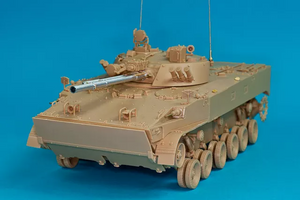 RB Model 35B110 BMP-3 Armament 30mm 2A72, 100mm 2A70, 3 x 7.62 PKT mg 1/35 – imagen 3