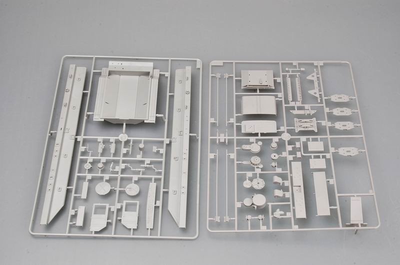 Trumpeter 00211 MAZ-537G intermediate type with MAZ/ChMZAP 5247G semi-trailer 1/35 – immagine 16