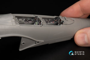 Quinta Studio QDS-48371 F-4E with DMAS 3D-Printed &amp;amp; coloured Interior on decal paper (Meng) (Small version) 1/48 – Bild 11