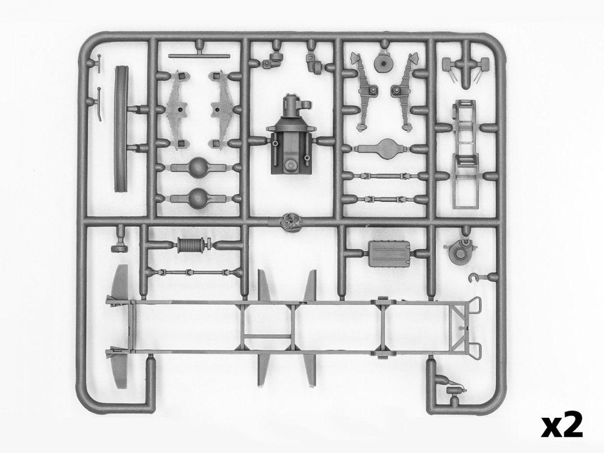ICM DS7203 Soviet military airfield 1980s (Mikoyan-29 “9-13”, APA-50M (ZiL-131), ZiL-131 Command Vehicle and Soviet PAG-14 Airfield Plates) 1/72 – imagen 4