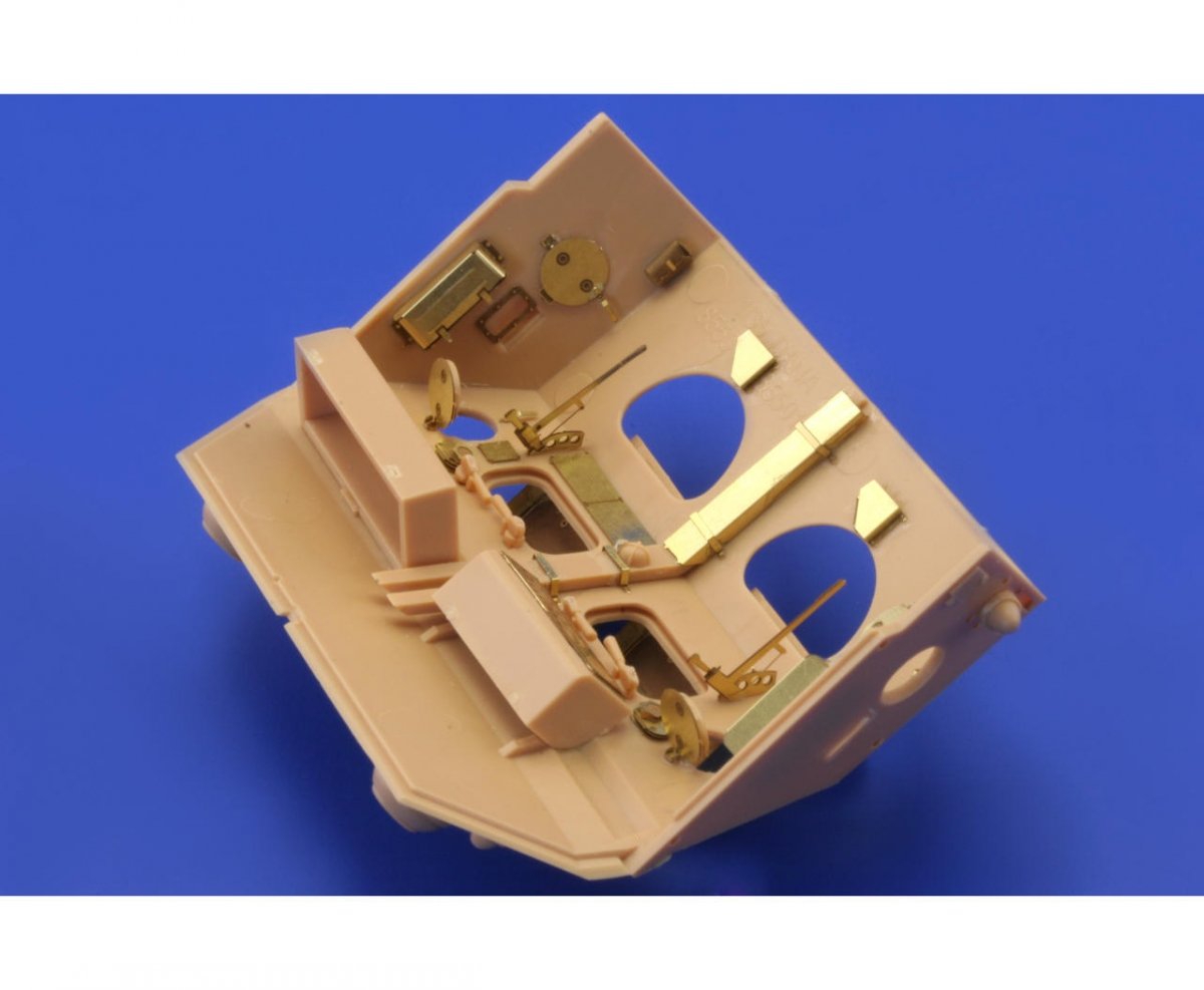 Eduard 36179 152mm ShkH vz.77 DANA interior 1/35 Hobby Boss – immagine 6